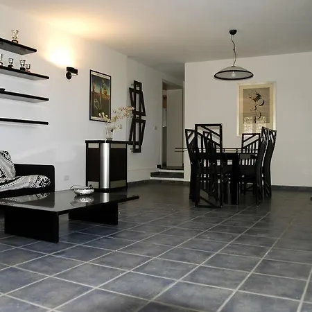 La Sugherosa Villa *